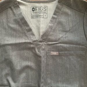 Figs Charcoal Technical Collection Scrub set. SM top, XS bottom.